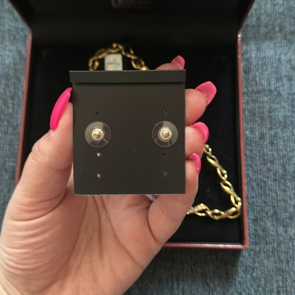 Annaleece by Devries Necklace and Earring Set - Picture 3 of 7